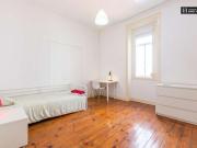 6 quarto, Lisbon Lisbon 1050 053 44548978