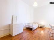6 quarto, Lisbon Lisbon 1050 053 54282257