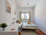 6 quarto, Lisbon Lisbon 1070 009 86893205