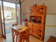 6 vani luminosi con 3 balconi, box e posti auto 6 vani luminosi con 3 balconi, box e posti auto