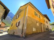 6 Zimmer Dorfhaus mit Parkplatz / Casa unifamiliare di 6...