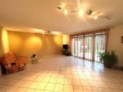 6 Zimmer Anbauhaus in Bernex