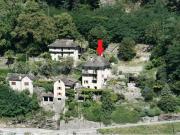 6 Zimmer Tessinerhaus mit Wald und Wiese