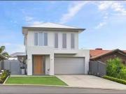 6A Pialba Grove, West Lakes Shore, SA 5020