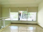 700 Área Útil Casa Alugar, 5 Dormitórios localizado em...