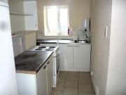 £700 PCM, Ground Floor Studio Flat in Neville Street,...