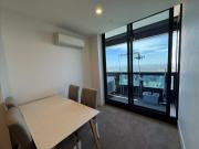 $700/w Fully Furnished 2 Bed Apartment Walking to University