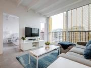 701 219 Georgia Street E