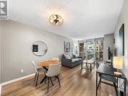 702 140 Simcoe Street, Toronto, ON, M5H 4E9 condo for...
