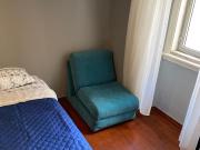 704739 Quarto com cama de casal em.