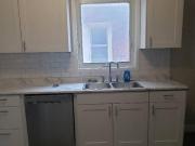 705 Hall Avenue Windsor ON N9A 2L9 4 Bedroom Apartment...