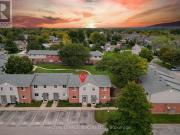 70 65 Dorchester Boulevard, St. Catharines...