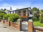 70 Baynes Street, WEST END House for rent Listed by...