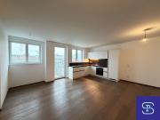 70m² Dachwohnung mit Balkon und Lift Nahe U4...