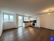 70m² Dachwohnung mit Balkon und Lift Nahe U4...
