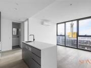7105/452 Elizabeth Street, MELBOURNE Apartment for rent...