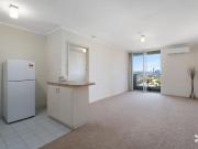 712/69 King George St