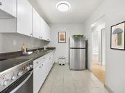 725 745 Wonderland Road South