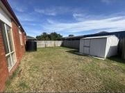 Spacious 4 Bedroom Family Home in Cranbourne