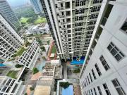 72 sqm Lux Condo Unit for Lease in BGC near Makati CBD,...