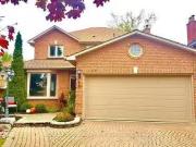 735 Firth Court, Newmarket, ON, L3Y 8H8 house for sale List.