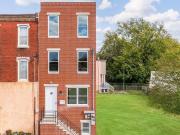 737 N 42nd St, Philadelphia, PA 19104