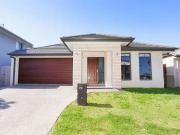 73 Flametree Circuit, Arundel, QLD 4214