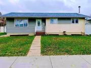 73 Massena Cr, Winnipeg, MB, R2P 0K8 house for sale Listing.
