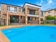 73 Paddington Drive, Carrara, QLD 4211