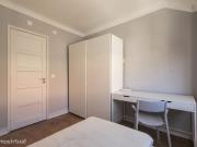 74209 Quarto com cama de solteiro em.