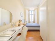 742360 Quarto com cama de casal em.