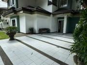 742 sqm Lot with 4 Bedrooms in Ayala Alabang Village...