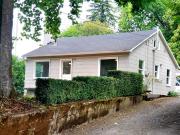 745 SW Maplecrest Dr, Portland, OR 97219