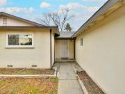 7585 Twilight Dr, Sacramento, CA 95822 | MLS #225066 |...