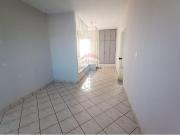 75 Área Útil Casa Alugar, 2 Dormitórios localizado em...