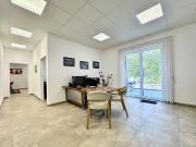75 m² Büro in Steyrs Bestlage – Erdgeschoss mit Terrasse...