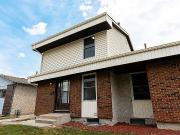 75 Oak Park Walk Three bedroom Townhouse Suite Townhome...