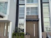 75 sqm 3BR House for Rent in M Residences Capitol Hills,...