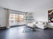 Paris 16 Élégant deux pièces avec balcon