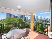 7/6 8 Rutledge Street, COOLANGATTA Apartment for rent...