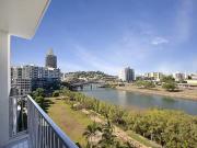 77/11 17 Stanley Street, Townsville City, QLD 4810