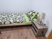 776034 Quarto com cama de solteiro em.
