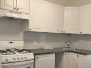 793 Bathurst St 2ndFL Toronto ON M5S 1Z5 2 Bedroom...