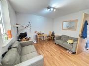 79 Flat 2 Brudenell Grove, Leeds, LS6 1HR