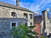 7 1/2 Zimmer Tessinerhaus im Dorfkern / casa d'epoca...