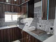 7.5 Marla Brand New House With Basement For Sale In Lake...