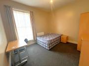 7 Bed Flat, Royal York Crescent, BS8