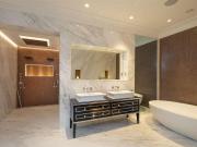 7 bed house for sale