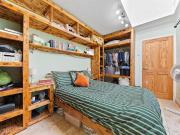 7 bed house for sale