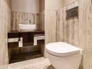 7 bed house for sale